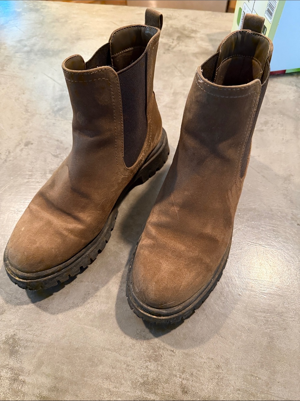 Old Navy Brown Chelsea-Style Lug Sole Women's Boots